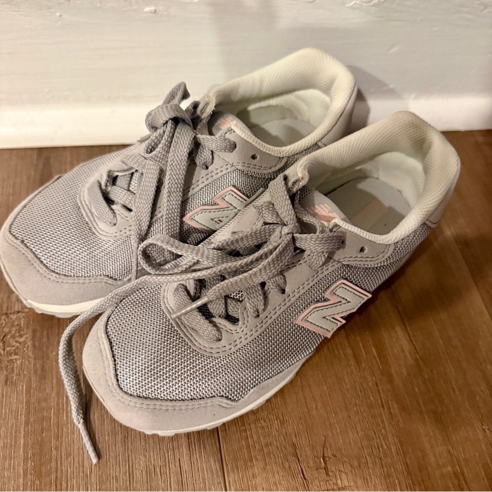 New Balance Kids' Light Gray and Pink Sneakers